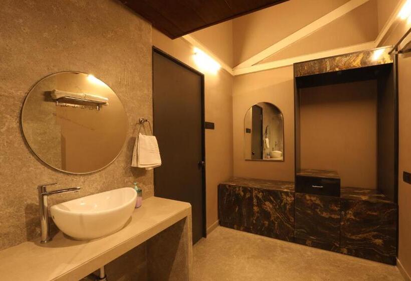 هتل Isola Luxury Farm Suites