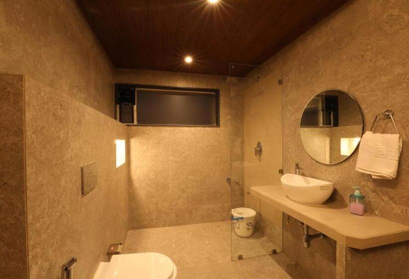 هتل Isola Luxury Farm Suites