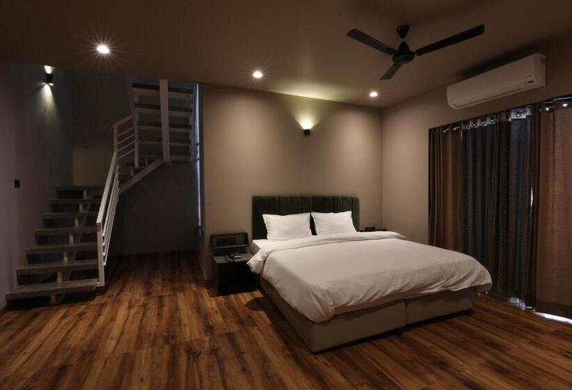 هتل Isola Luxury Farm Suites