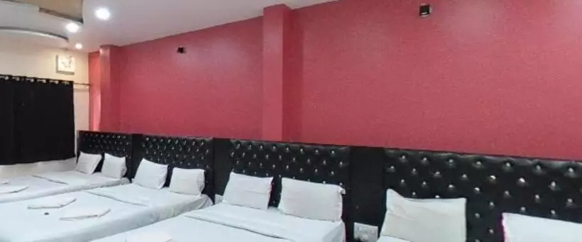 Hotelli Naman Palace Ujjain