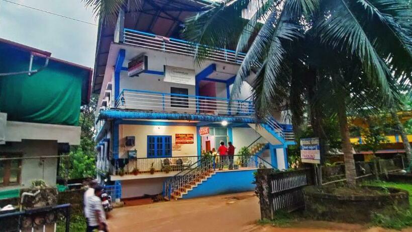 Hotel Staymaker Senani Residency