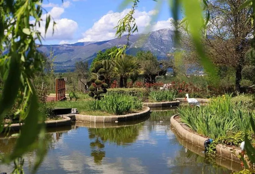 Hotelli Tenuta Pezzapane