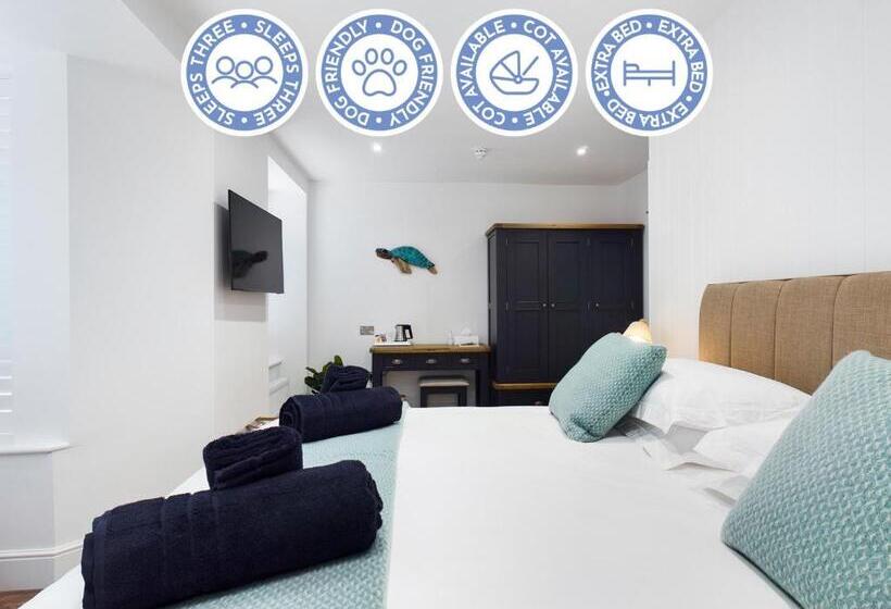 Пансион Driftwood Boutique Guest House