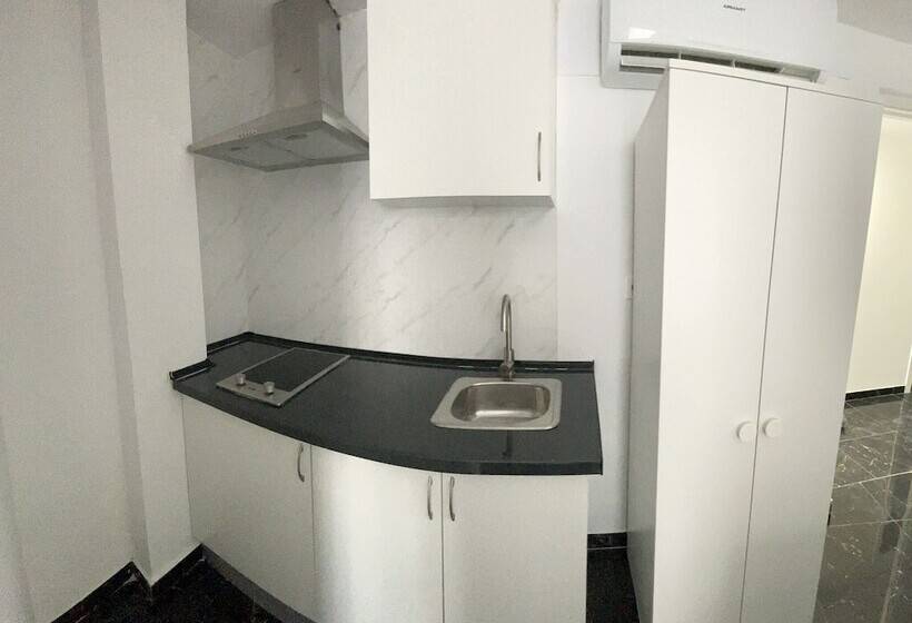 Пансион Sl Marbella