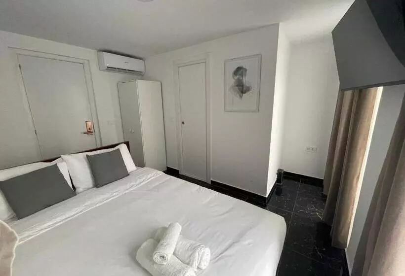 Majatalo Sl Marbella