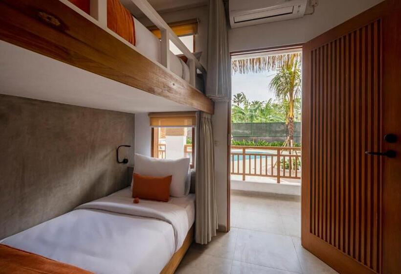 הוסטל Roomates Surf Camp Canggu By Ini Vie Hospitality