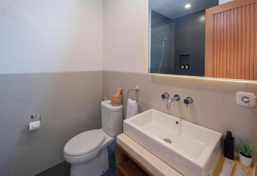 הוסטל Roomates Surf Camp Canggu By Ini Vie Hospitality