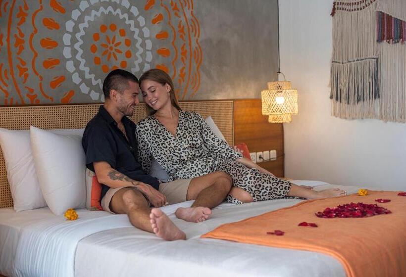 הוסטל Roomates Surf Camp Canggu By Ini Vie Hospitality