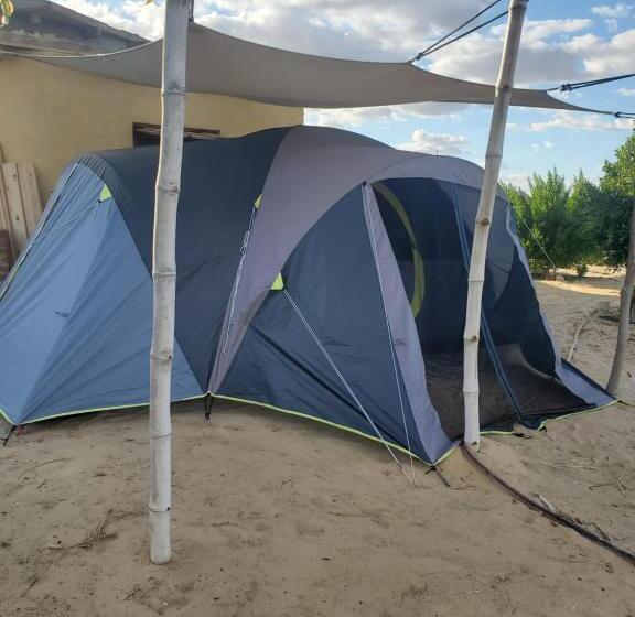 تختخواب و صبحانه Hidden Place