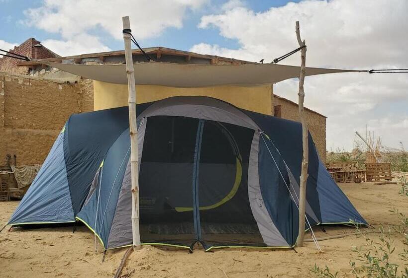 تختخواب و صبحانه Hidden Place