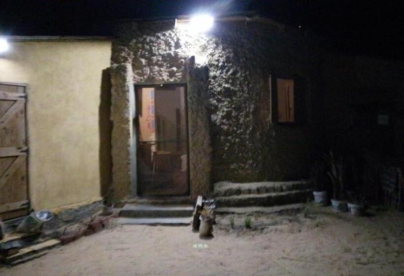 تختخواب و صبحانه Hidden Place