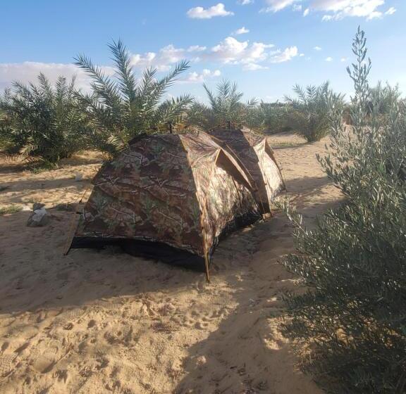 تختخواب و صبحانه Hidden Place