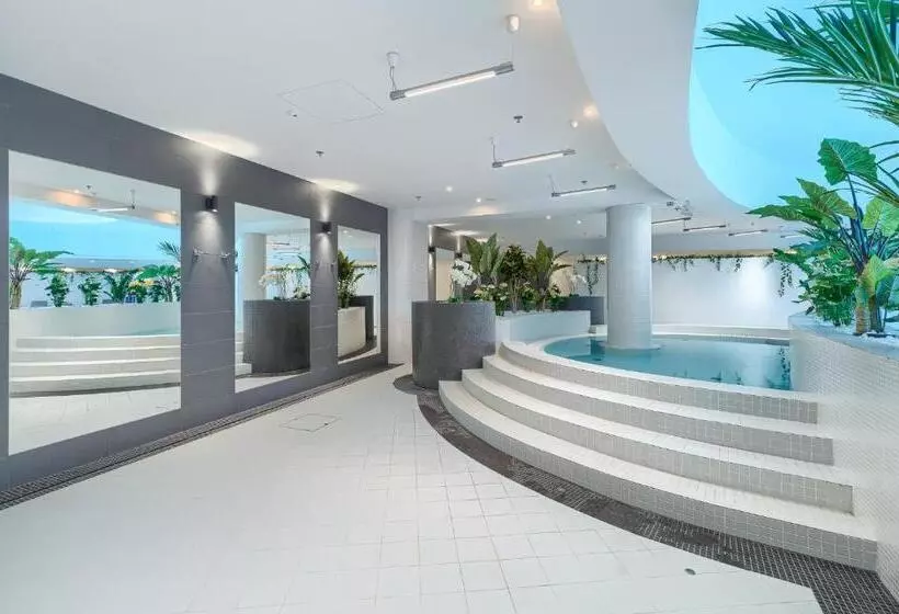 Hanza Tower 5 Stars