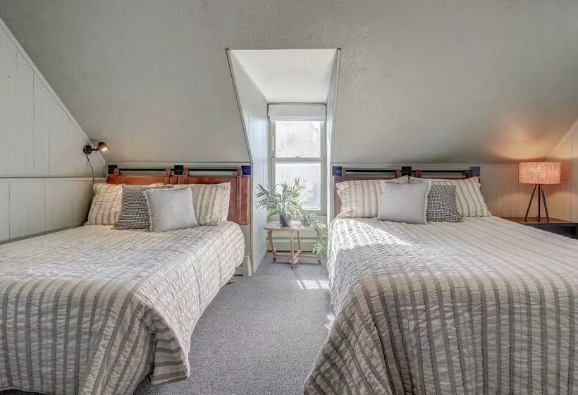 ホテル Auberge Des Cantons