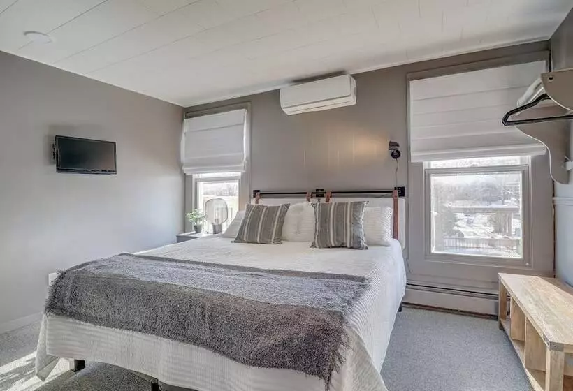 ホテル Auberge Des Cantons