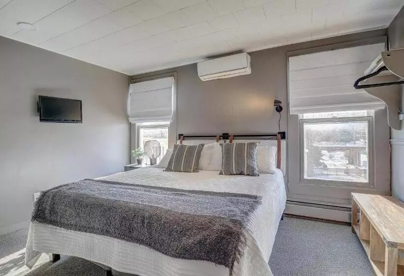 ホテル Auberge Des Cantons