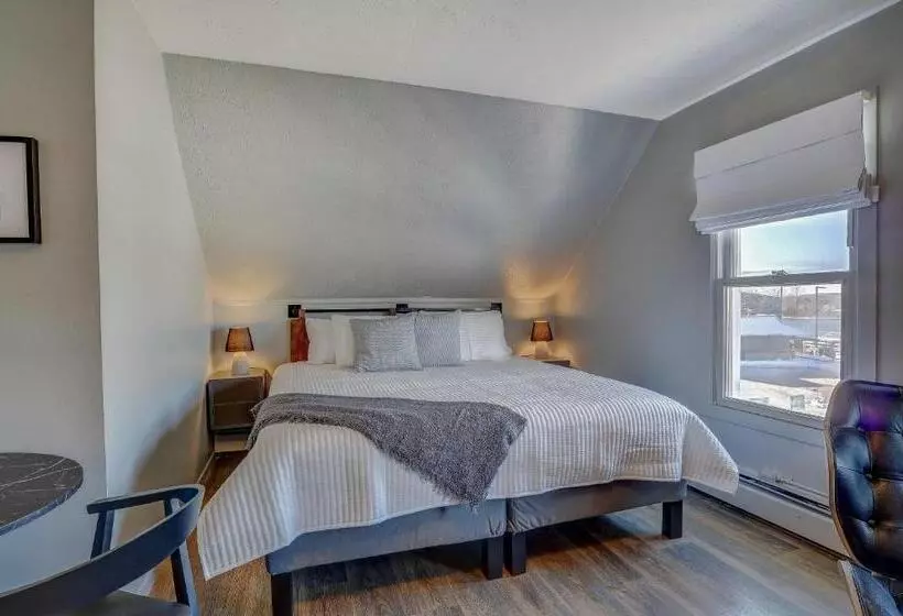 ホテル Auberge Des Cantons