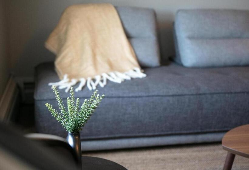 Отель Auberge Des Cantons