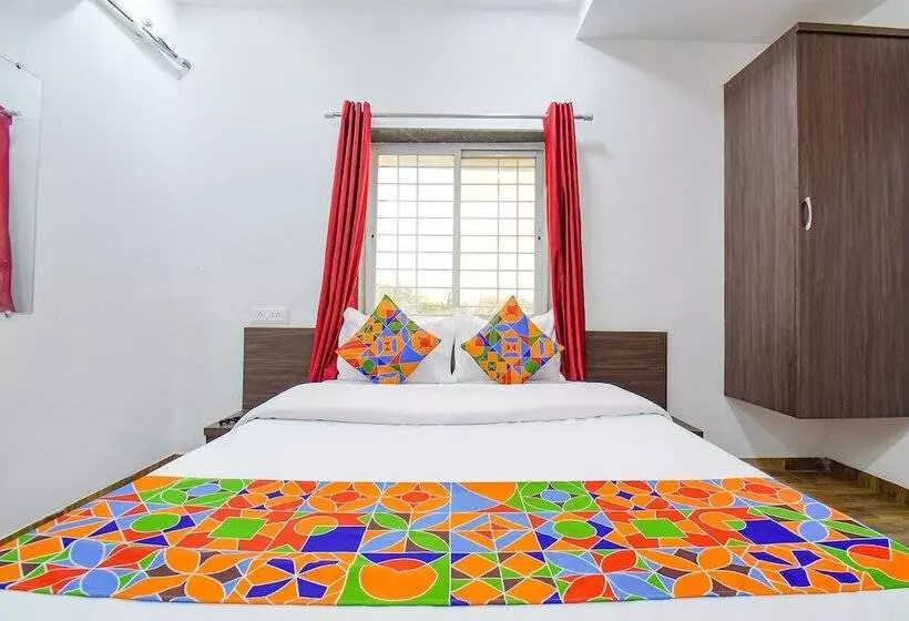 Collection O Hotel Sairaj Lodging & Boarding