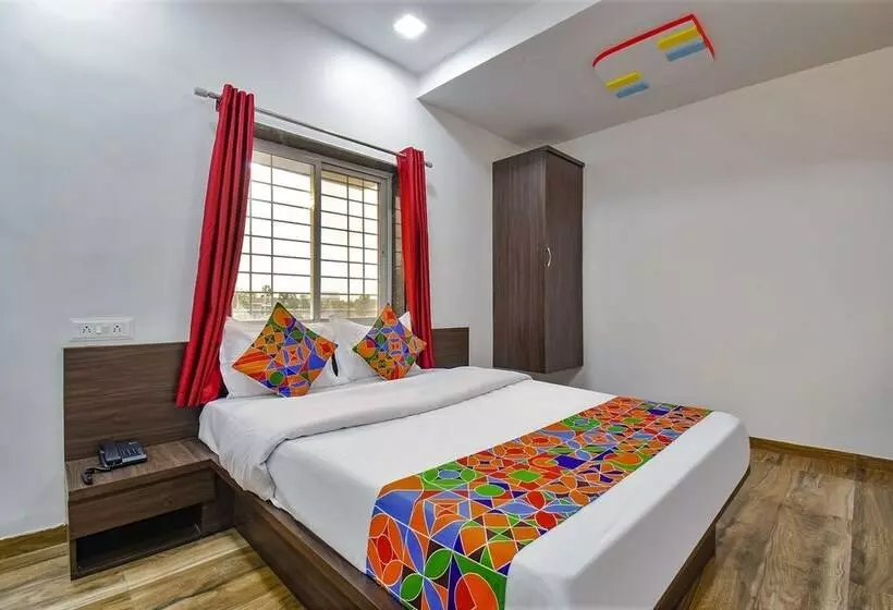 Collection O Hotel Sairaj Lodging & Boarding