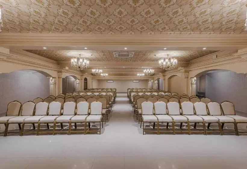 Hotelli Ginger Bharuch