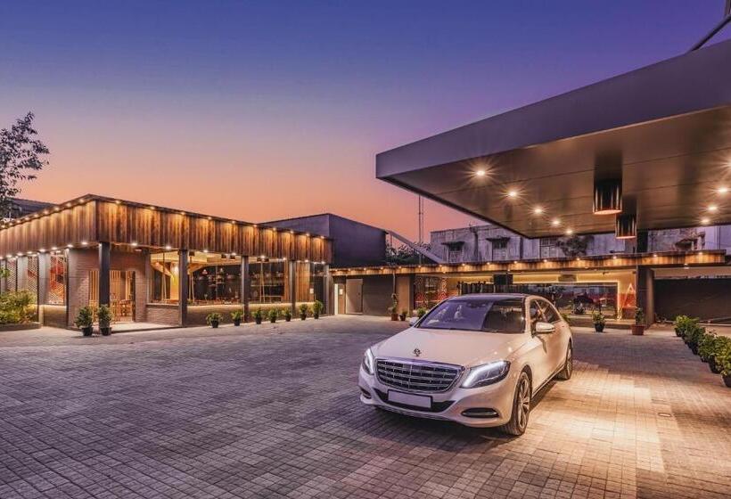 酒店 Ginger Bharuch