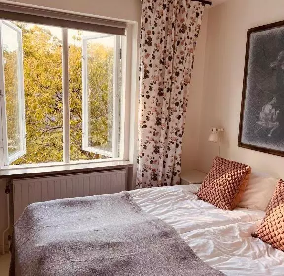 Hotelli Gåsen Out B&b