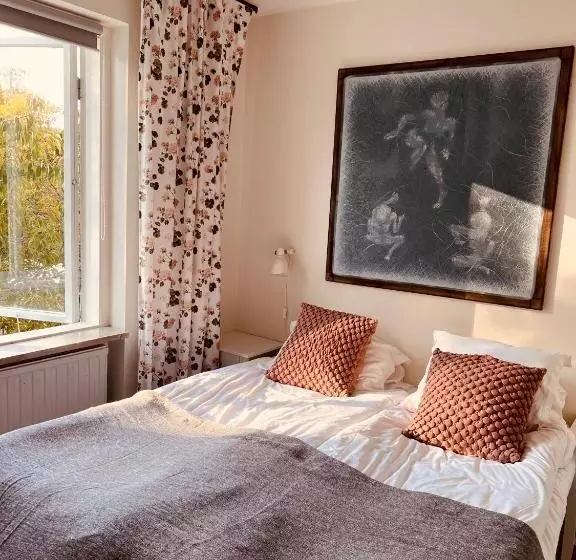 Hotelli Gåsen Out B&b