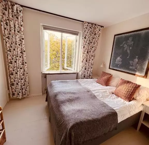 Hotelli Gåsen Out B&b