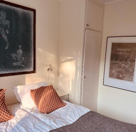 בית מלון כפרי Gåsen Out B&b