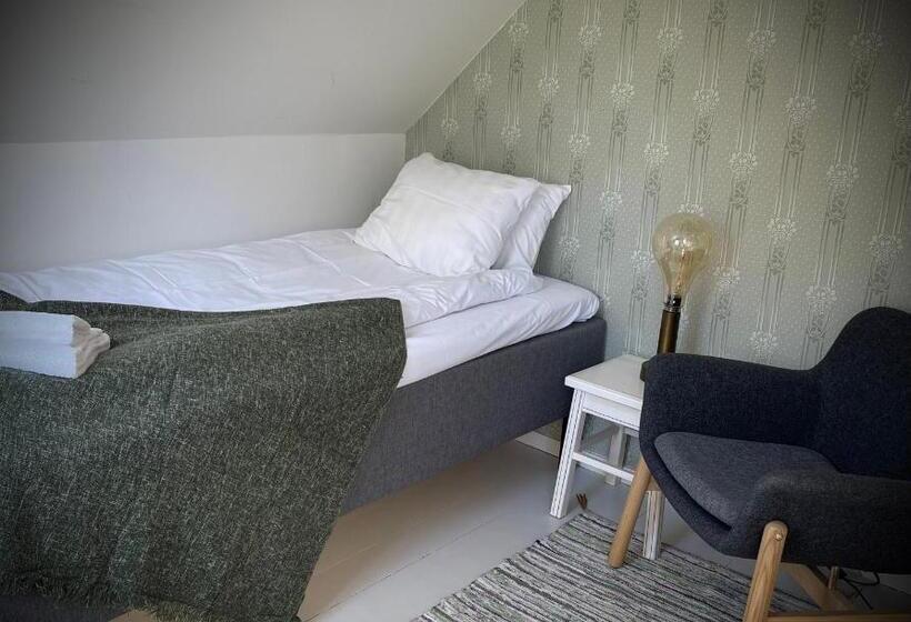 בית מלון כפרי Gåsen Out B&b