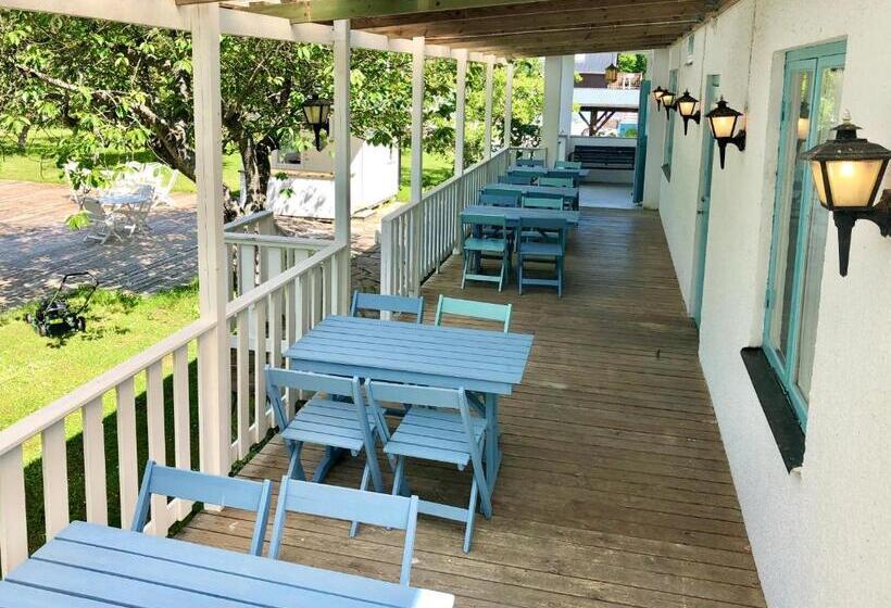 בית מלון כפרי Gåsen Out B&b