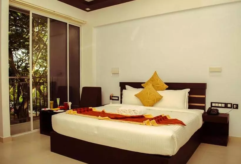 ホテル Leela Backwater Inn