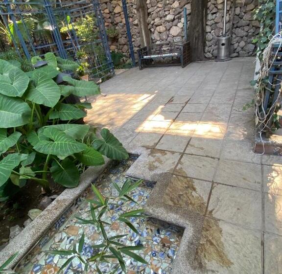 هتل Magnolias Jardin & Boutique Suites