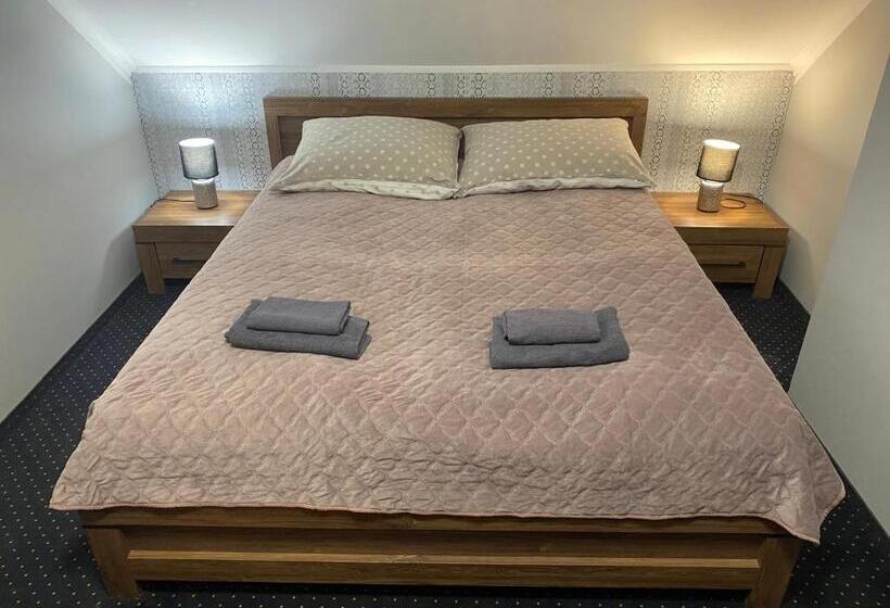 בית מלון כפרי Restauracja Zacisze Leśne Noclegi