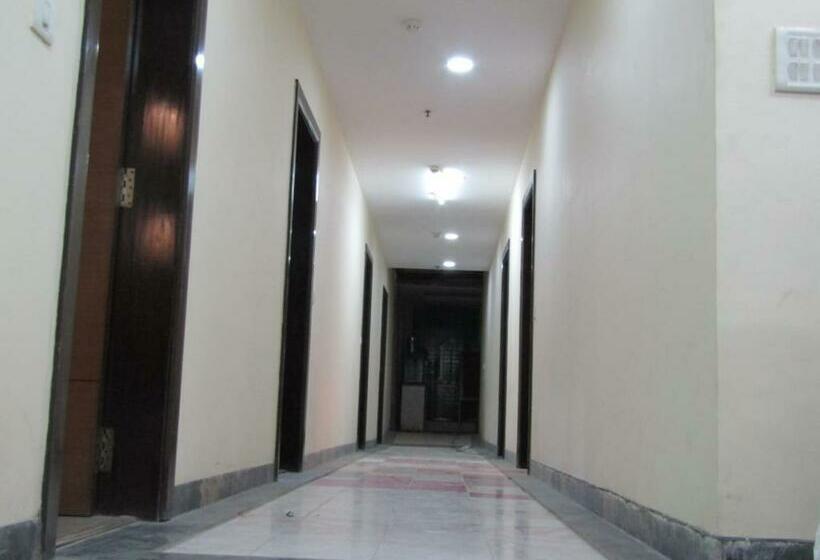 בית מלון כפרי Royal Regency