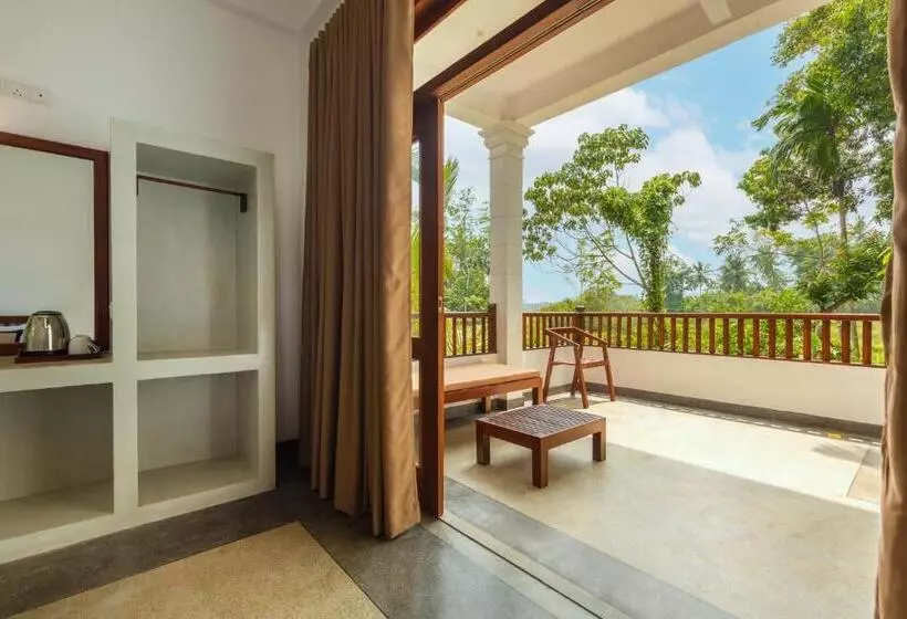 Hotelli Serenity Boutique   Unawatuna