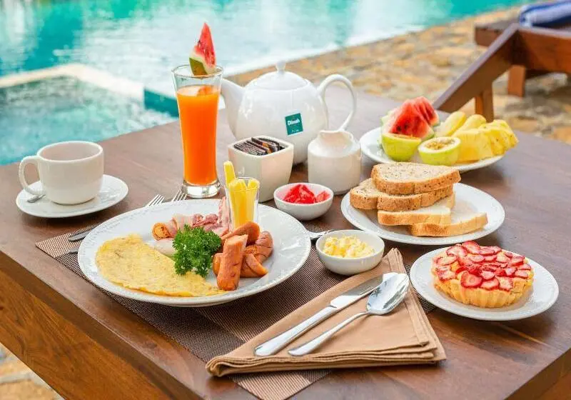 Hotelli Serenity Boutique   Unawatuna