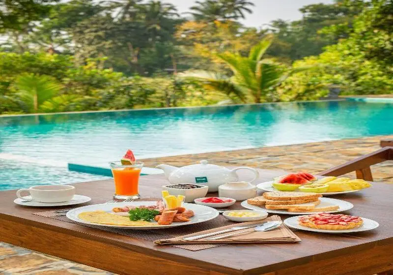 Hotelli Serenity Boutique   Unawatuna