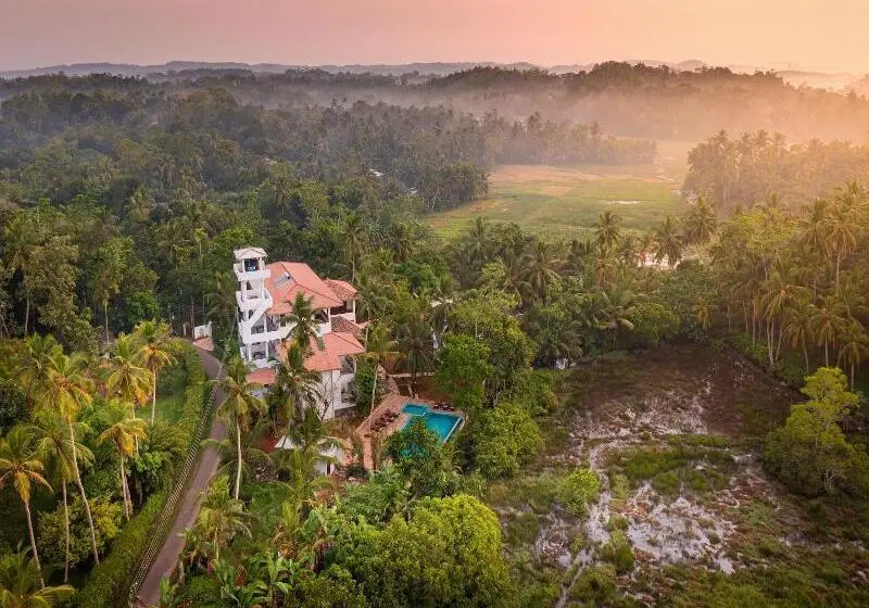 Hotelli Serenity Boutique   Unawatuna