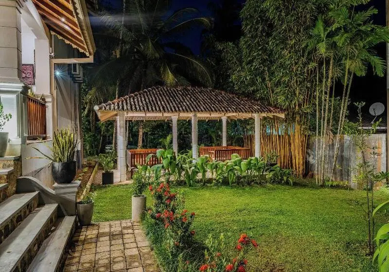 Hotelli Serenity Boutique   Unawatuna