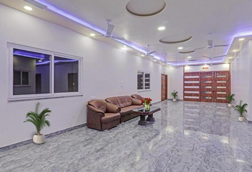 هتل Townhouse 1160 P.s.palace Near Amausi Metro Station