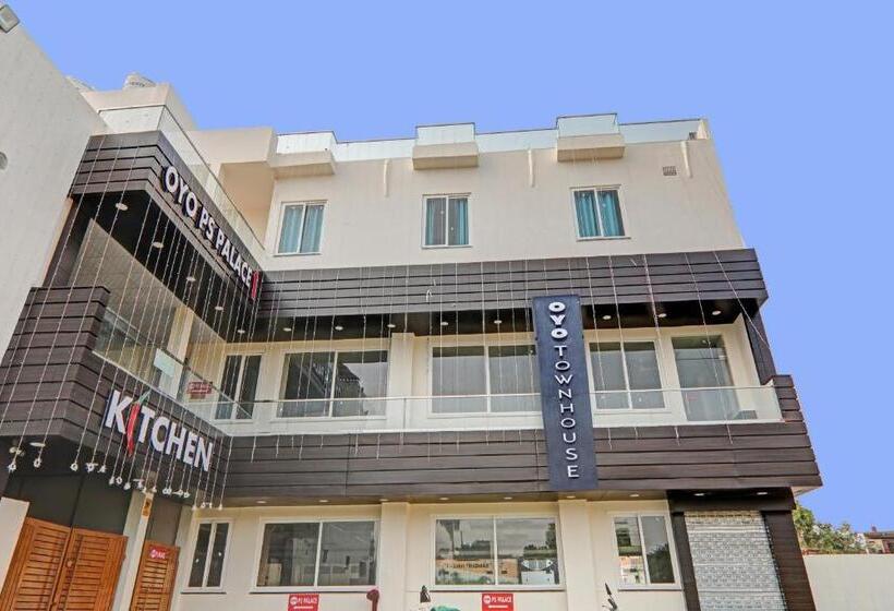 هتل Townhouse 1160 P.s.palace Near Amausi Metro Station