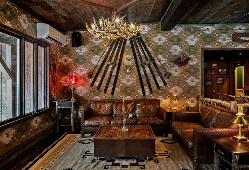 فندق Urban Cowboy Lodge