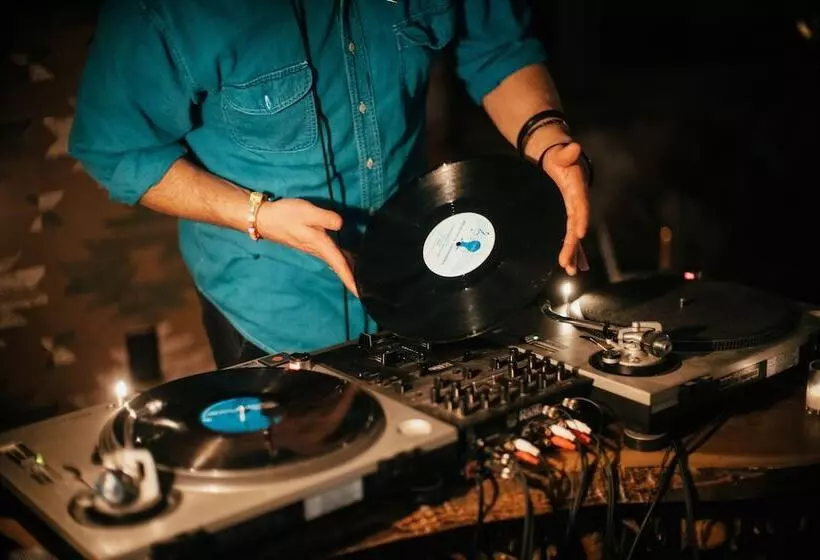 Hotelli Urban Cowboy Lodge