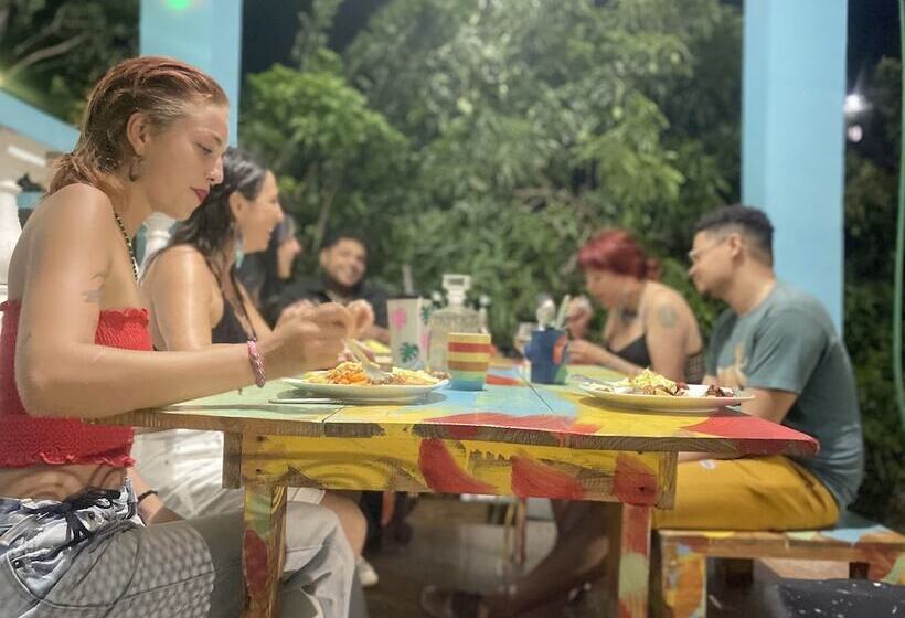 پانسیون Hostel Watermelon House