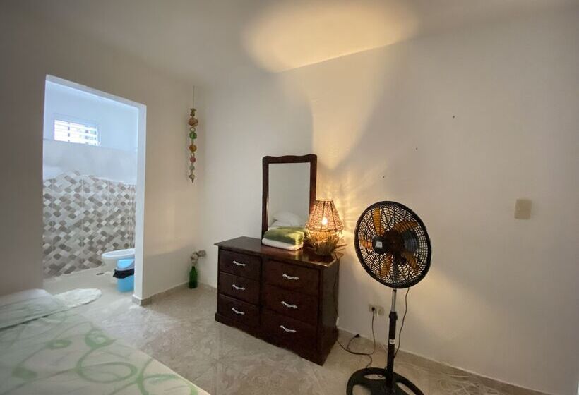 پانسیون Hostel Watermelon House