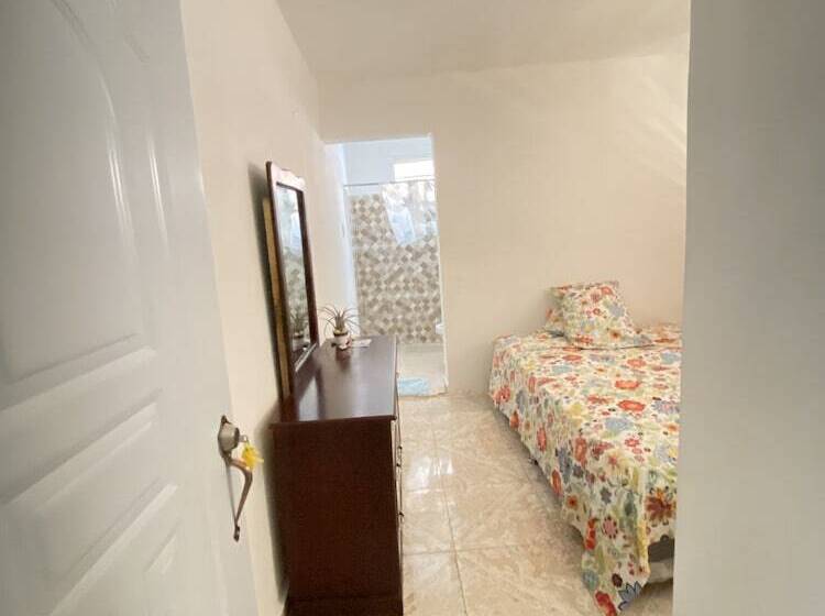 پانسیون Hostel Watermelon House