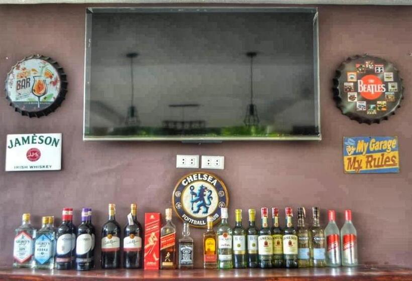 Sun In Hand Beach Resort