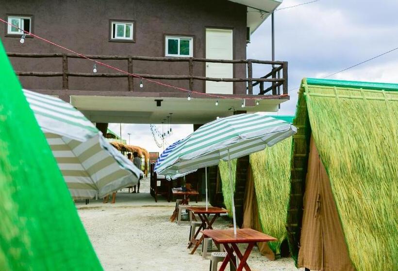 Sun In Hand Beach Resort